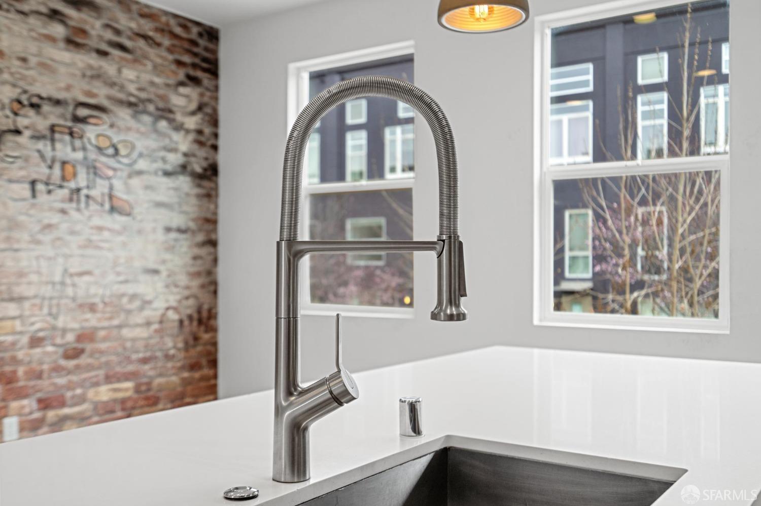 1353 Pullman Way Oakland, CA 94607 - Photo 24 of 55