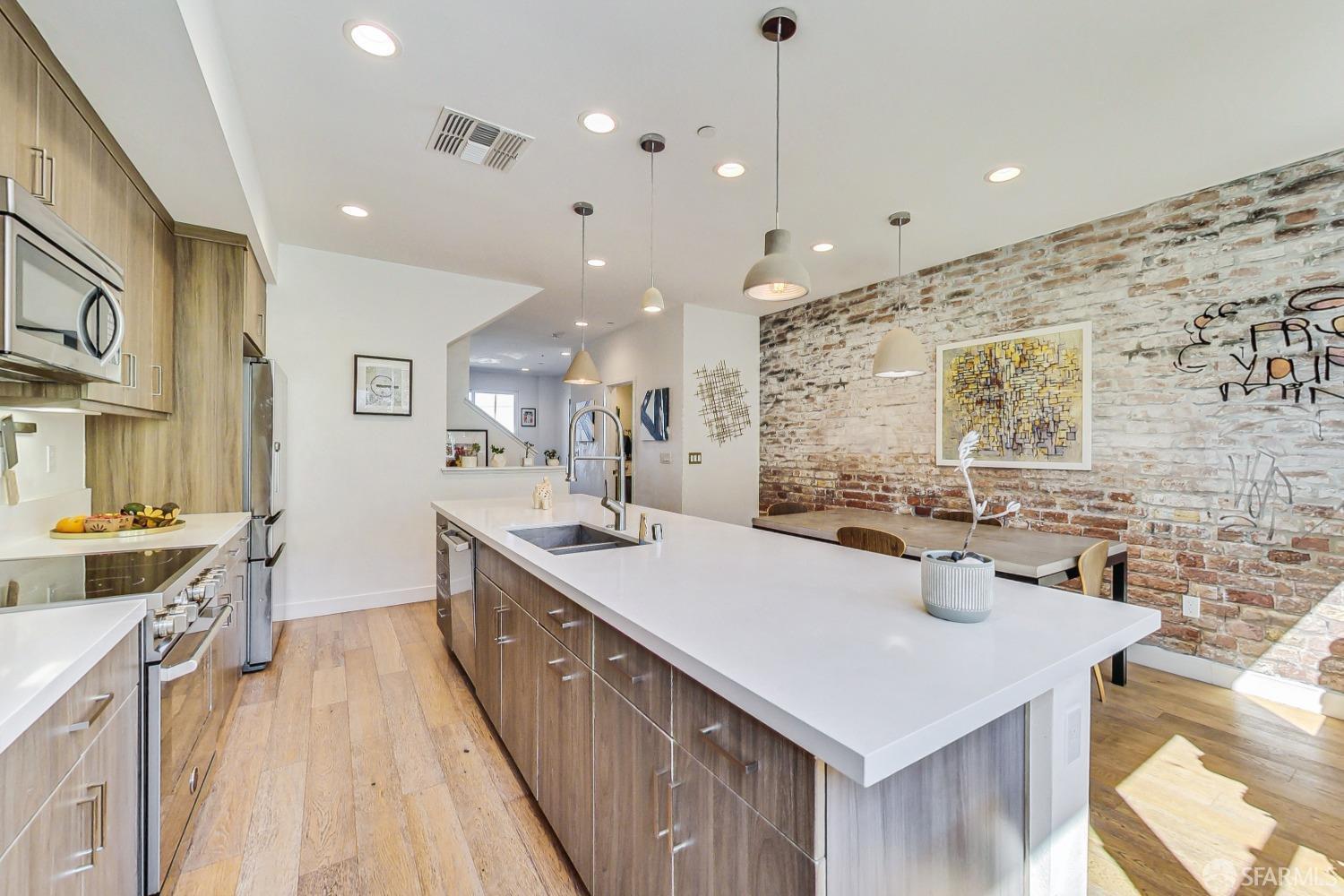 1353 Pullman Way Oakland, CA 94607 - Photo 28 of 55