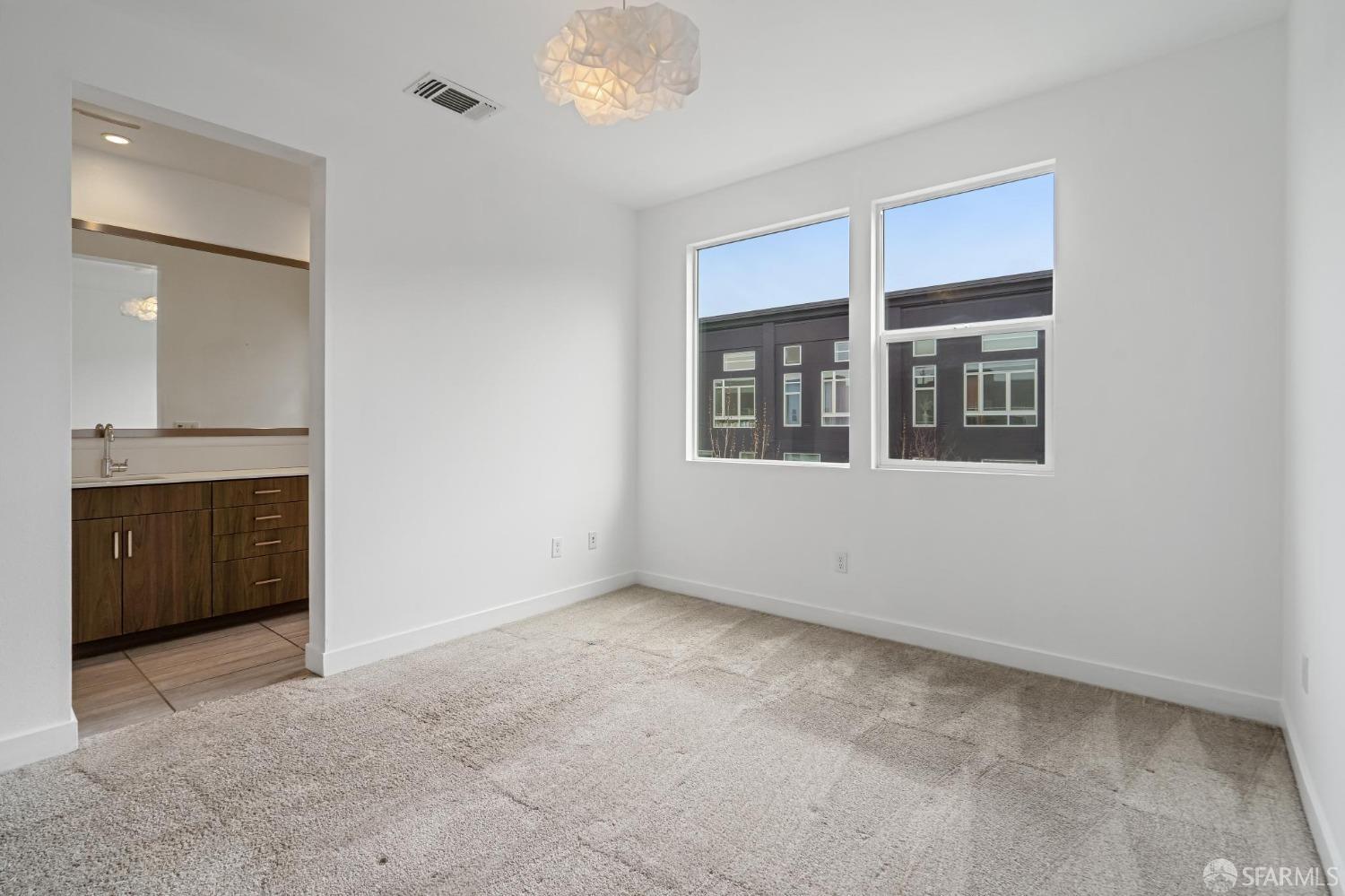 1353 Pullman Way Oakland, CA 94607 - Photo 41 of 55