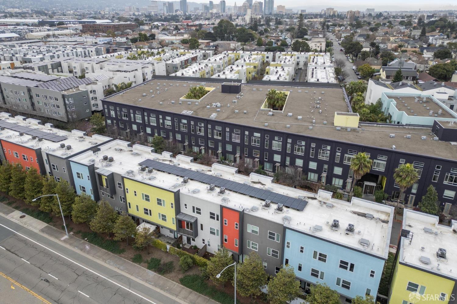 1353 Pullman Way Oakland, CA 94607 - Photo 51 of 55