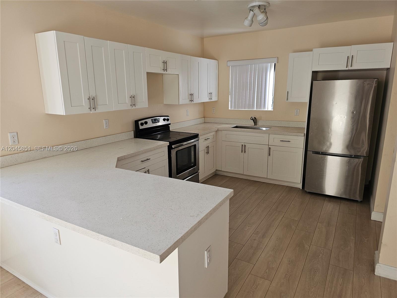 10455 Southwest 179th Street, Unit 1 Miami, FL 33157 - Photo 5 of 12