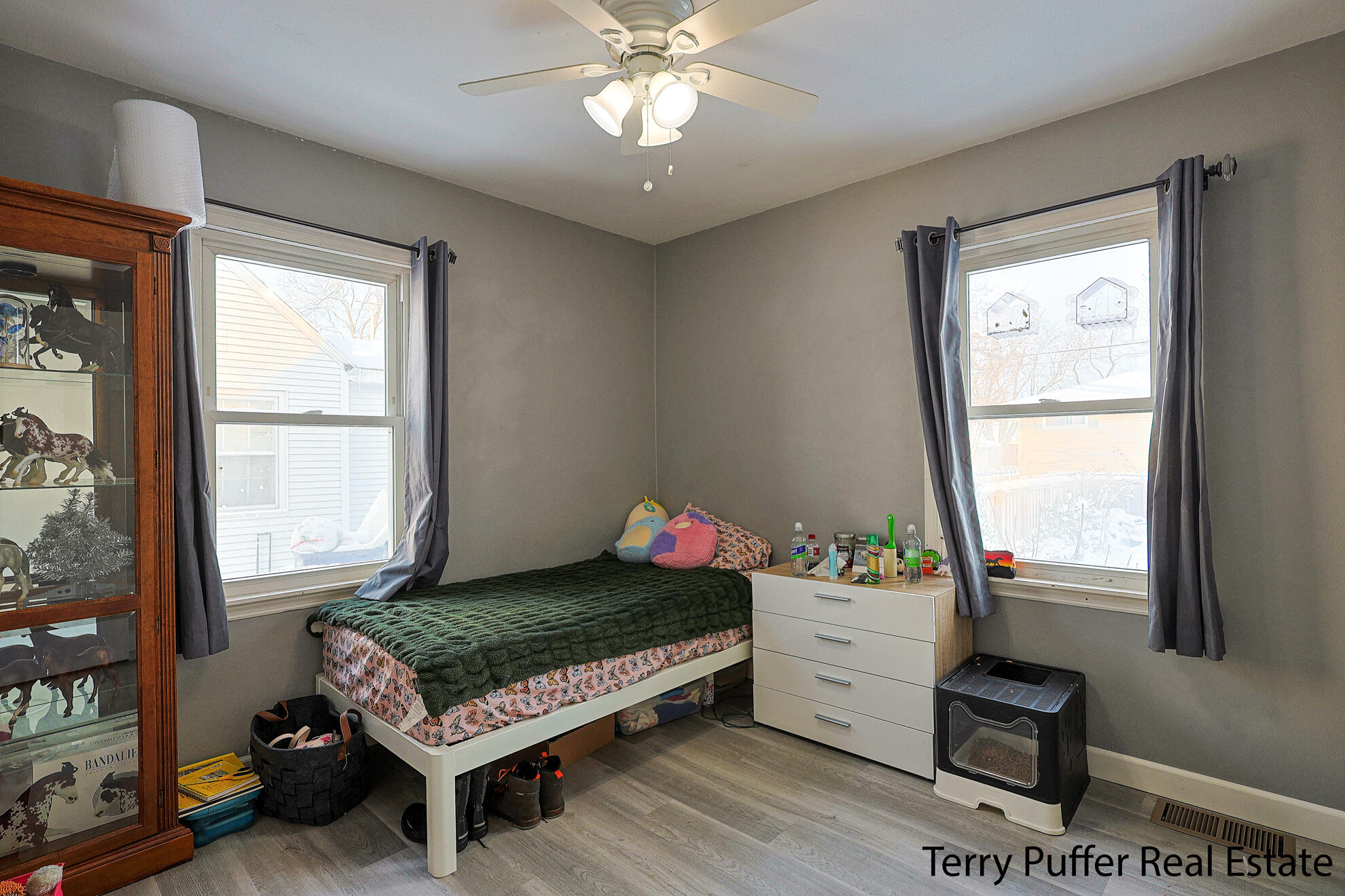 1322 Cornell Road Muskegon, MI 49441 - Photo 10 of 28 IMG_0147