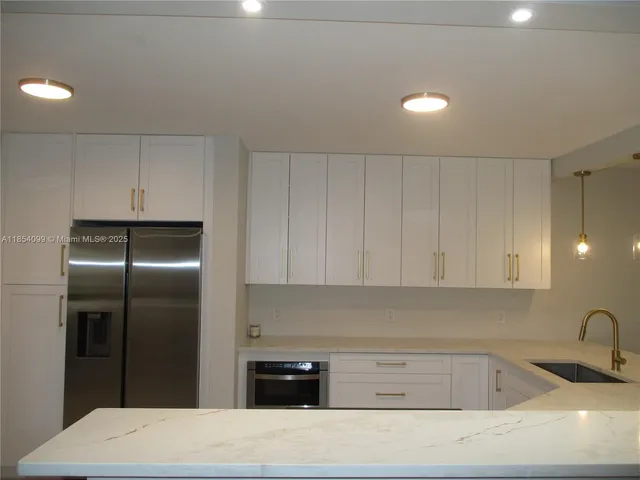 $245,000 | 6531 Southeast Federal Highway, Unit F107, Stuart, FL 34997