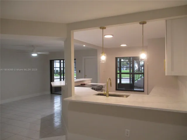 $245,000 | 6531 Southeast Federal Highway, Unit F107, Stuart, FL 34997