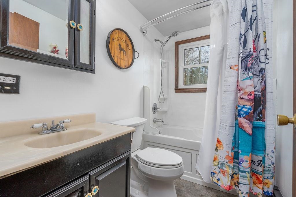 2 McCrillis Road Nottingham, NH 03290 - Photo 21 of 40