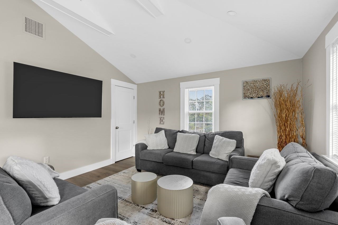 550 Jerusalem Road, Unit 6 Cohasset, MA 02025 - Photo 5 of 29 Gallery Image 5