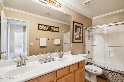 $824,900 | 923 West Windsong Drive, Phoenix, AZ 85045