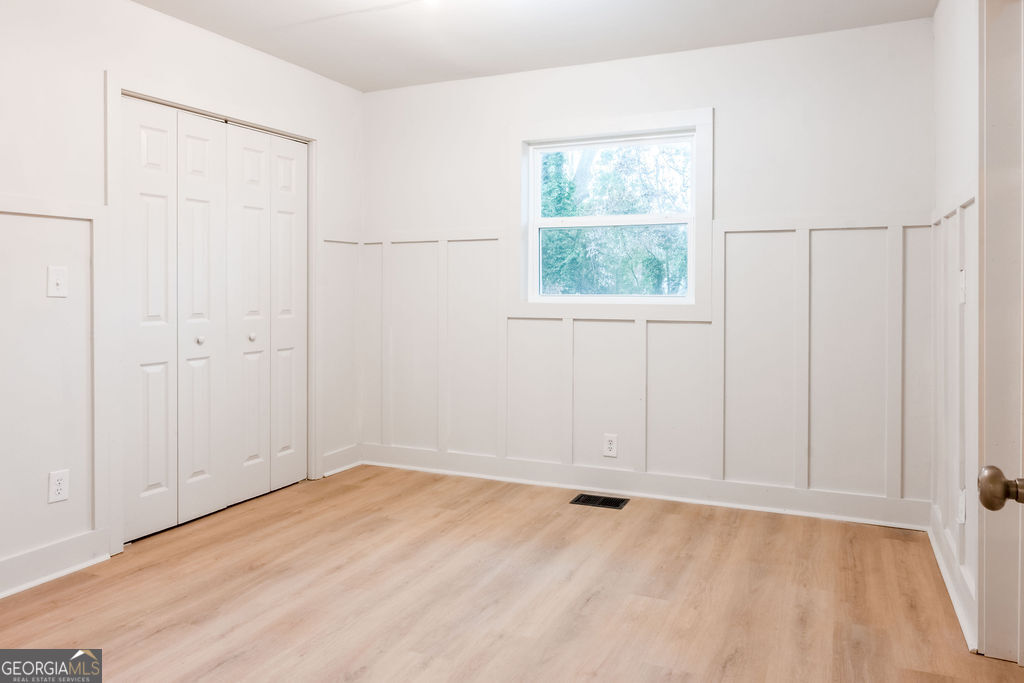 80 Menefee Street Palmetto, GA 30268 - Photo 16 of 30 an empty room with a window