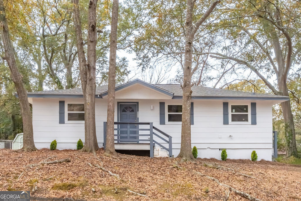 80 Menefee Street Palmetto, GA 30268 - Photo 2 of 30 a view of a house with a yard