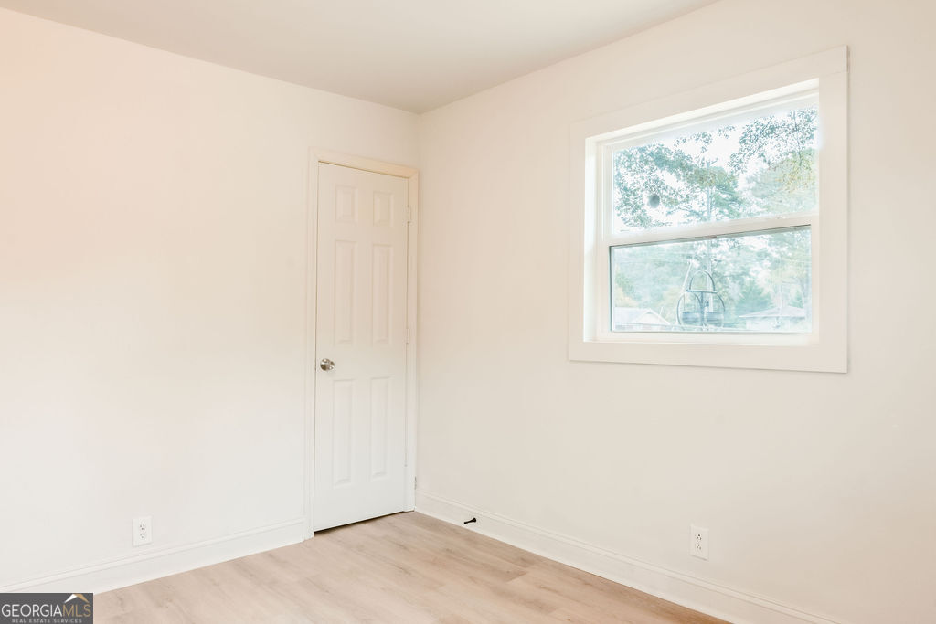 80 Menefee Street Palmetto, GA 30268 - Photo 26 of 30 an empty room with a window