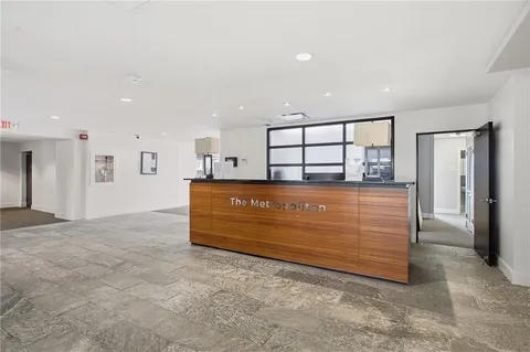$145,000 | 600 East 8th Street, Unit 2K, Kansas City, MO 64106