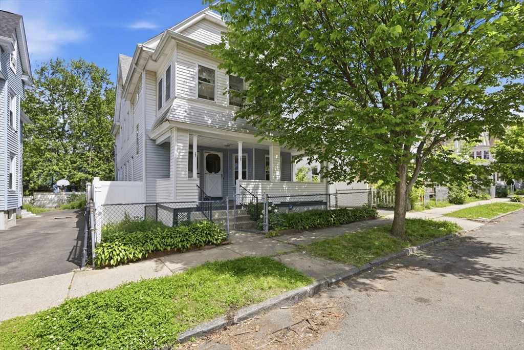181-183 Northampton Avenue Springfield, MA 01109 - Photo 1 of 40