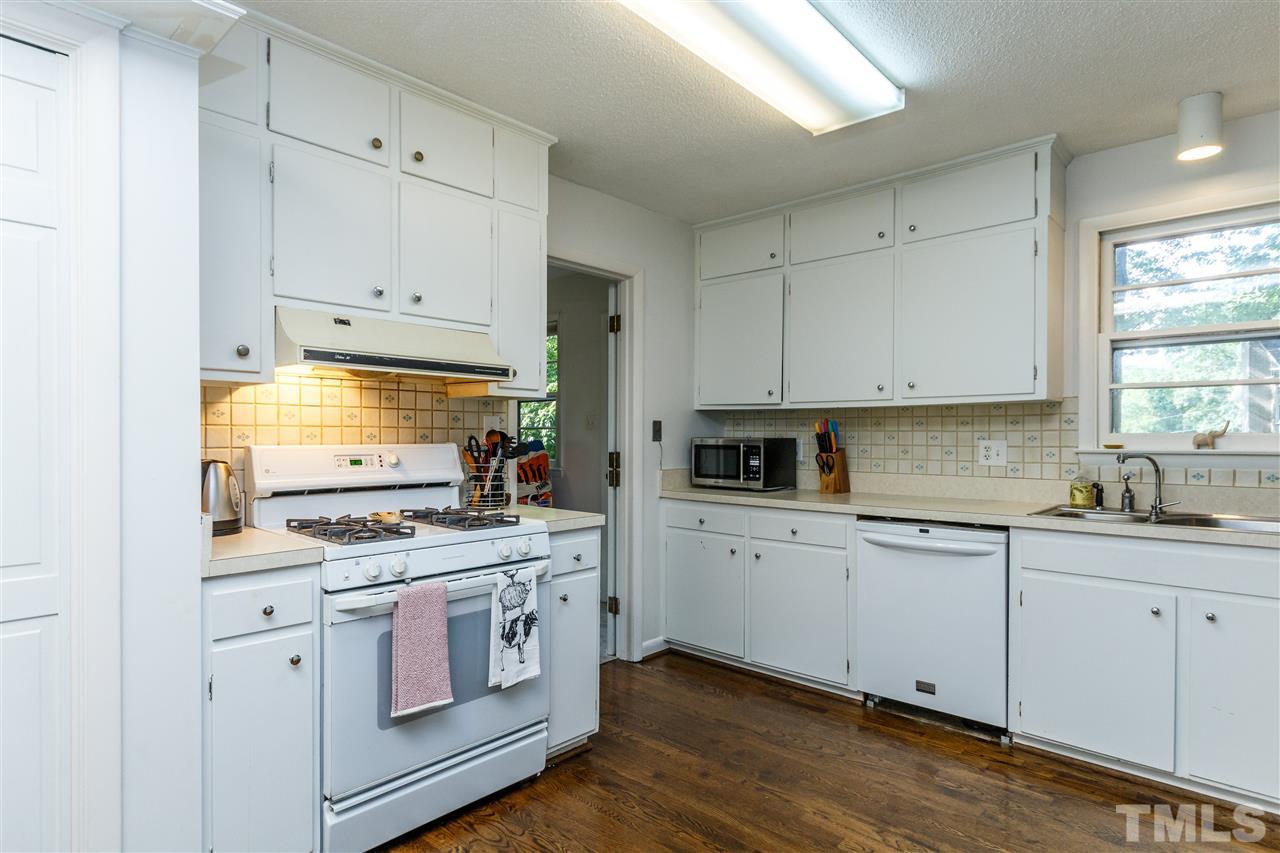 1104 Mayberry Place Raleigh, NC 27609 - Photo 7 of 25