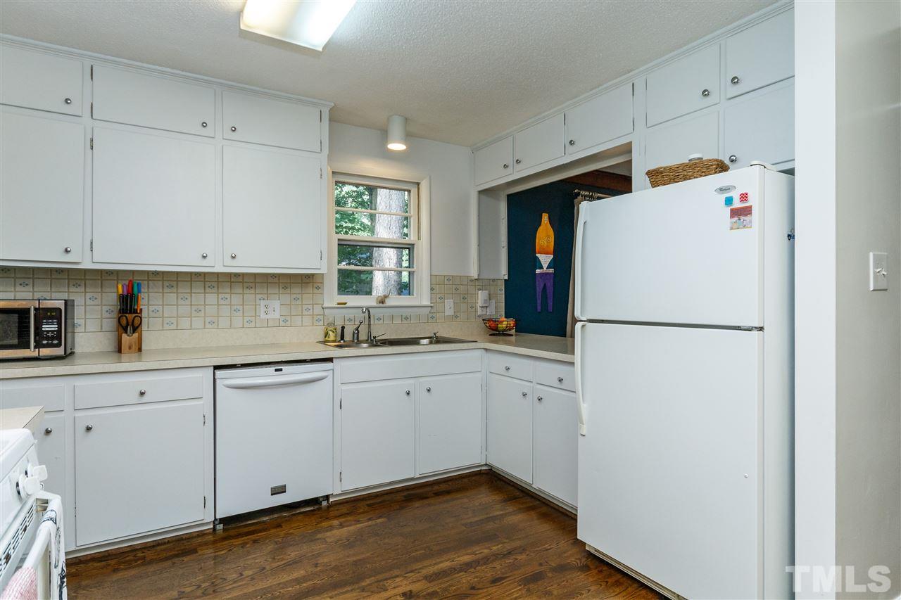 1104 Mayberry Place Raleigh, NC 27609 - Photo 8 of 25