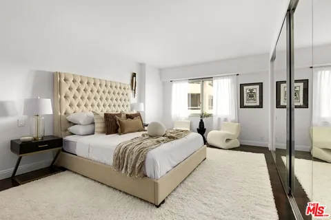 $1,595,000 | 10450 Wilshire Boulevard, Unit 8A, Los Angeles, CA 90024