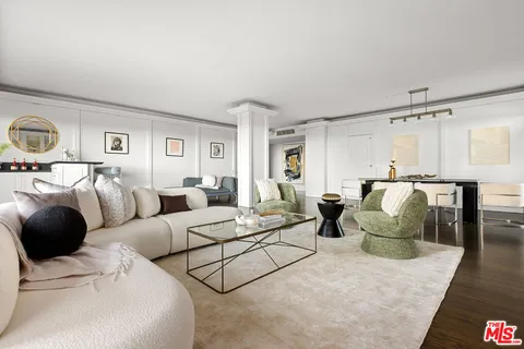 $1,595,000 | 10450 Wilshire Boulevard, Unit 8A, Los Angeles, CA 90024