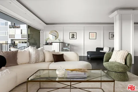 $1,595,000 | 10450 Wilshire Boulevard, Unit 8A, Los Angeles, CA 90024