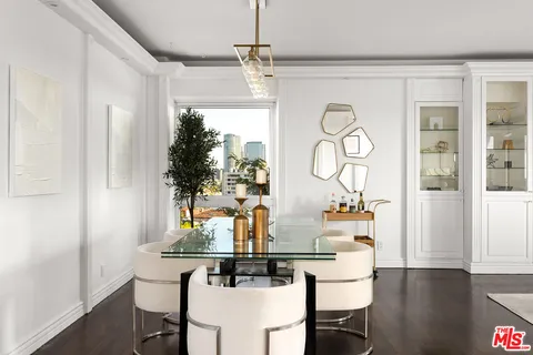 $1,595,000 | 10450 Wilshire Boulevard, Unit 8A, Los Angeles, CA 90024