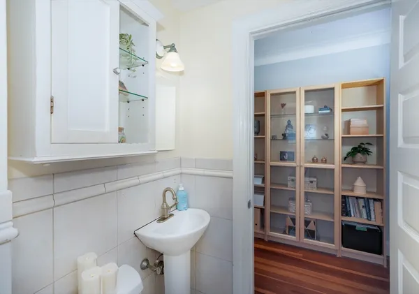 $799,000 | 1064 Beacon Street, Unit 12A, Brookline, MA 02446