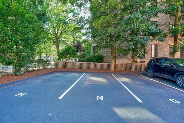 $799,000 | 1064 Beacon Street, Unit 12A, Brookline, MA 02446