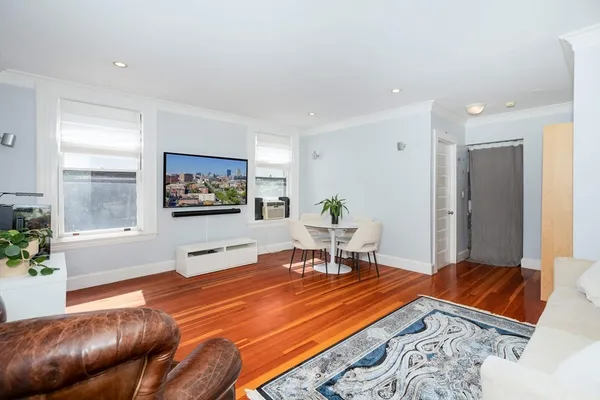 $799,000 | 1064 Beacon Street, Unit 12A, Brookline, MA 02446