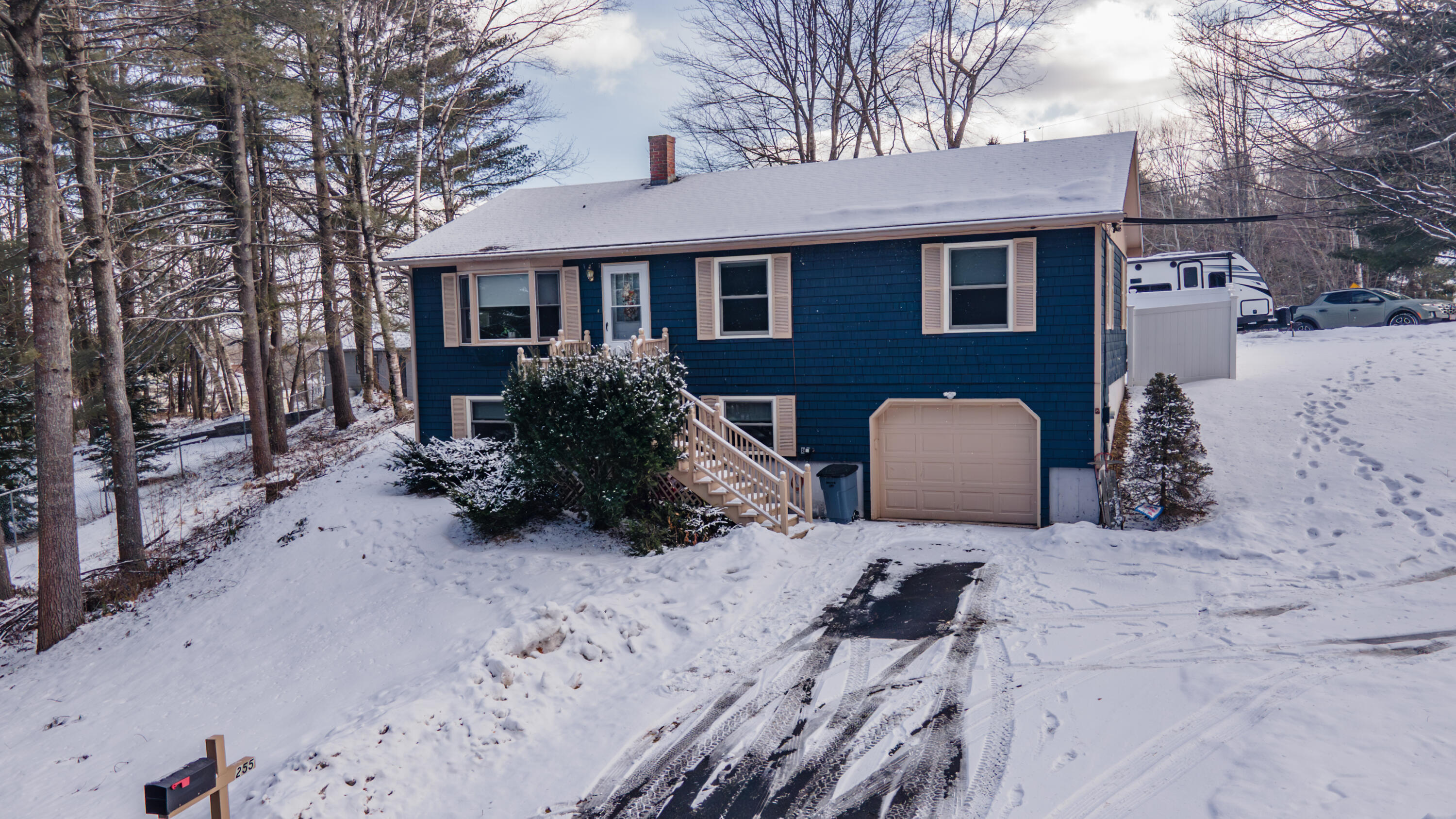 255 Vickery Road Auburn, ME 04210 - Photo 2 of 27 Exterior4
