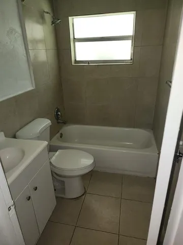 $1,900 | 6158 Southwest 20th Court, Unit 2, Miramar, FL 33023