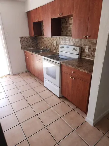 $1,900 | 6158 Southwest 20th Court, Unit 2, Miramar, FL 33023