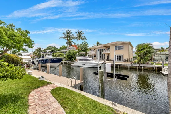 $6,500 | 836 Northeast 72nd Street, Boca Raton, FL 33487