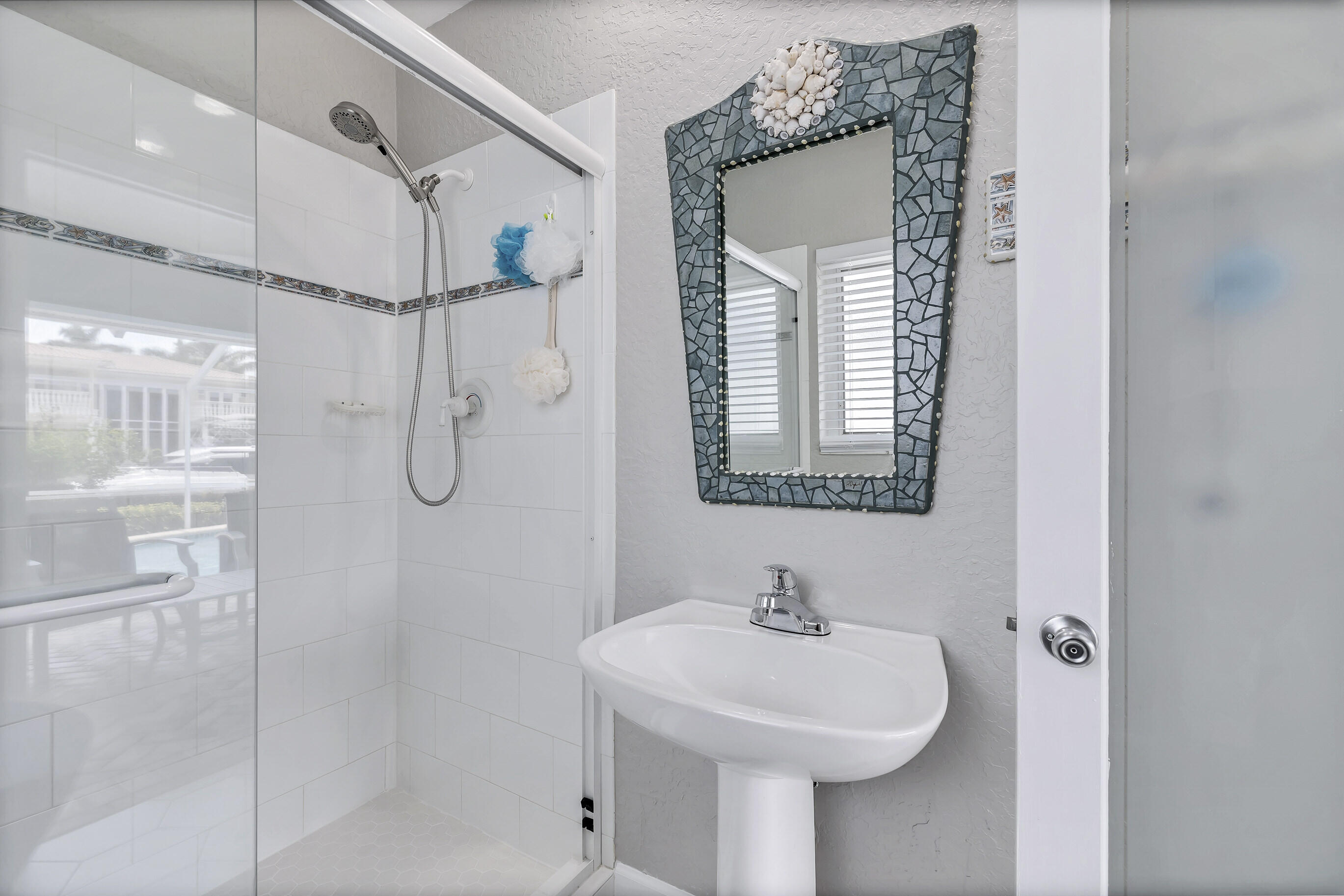 836 Northeast 72nd Street Boca Raton, FL 33487 - Photo 14 of 17 31_5z3a3433