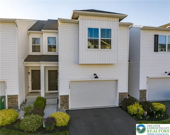 $432,500 | 7542 Clayton Avenue, Coopersburg, PA 18036
