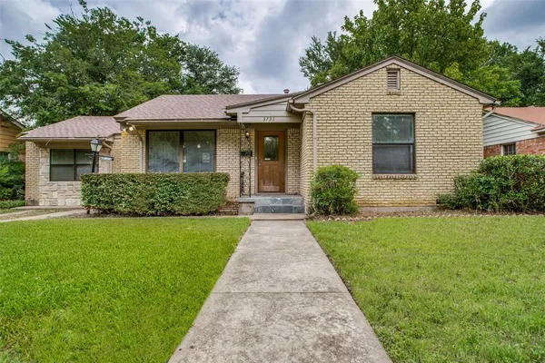 $2,800 | 3733 Park Lane, Dallas, TX 75220