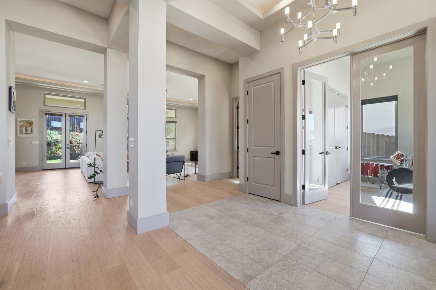 3813 Calverhall Way Rocklin, CA 95677 - Photo 5 of 83
