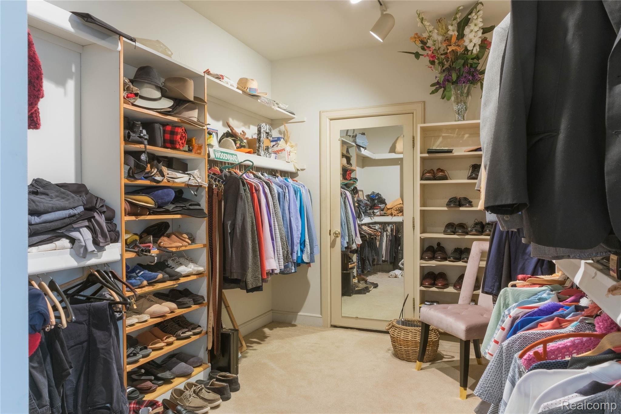 1651 Washington Road Rochester, MI 48306 - Photo 22 of 60 20HDR.jpg