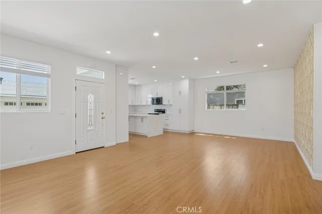 $3,600 | 17148 Stare Street, Northridge, CA 91325