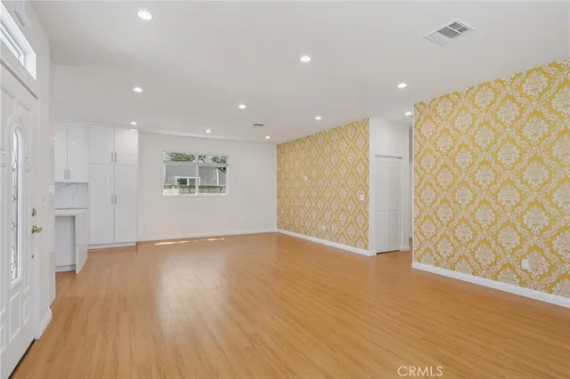 $3,600 | 17148 Stare Street, Northridge, CA 91325