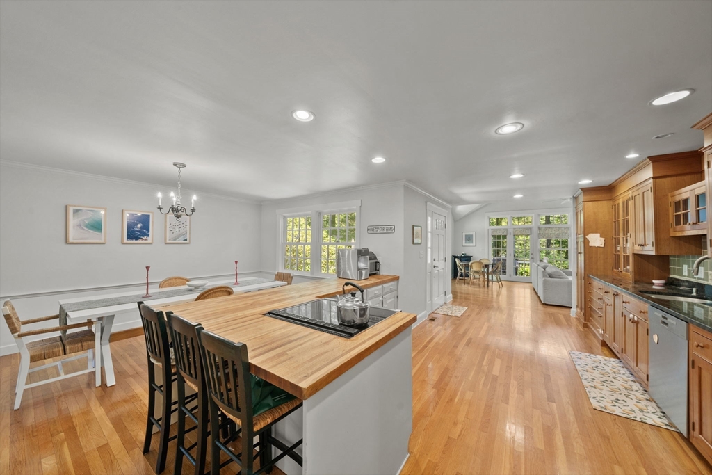 55 Fox Run Road Hamilton, MA 01982 - Photo 6 of 37 Gallery Image 6