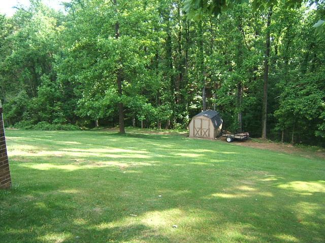 5351 Sundance Road Salem, VA 24153 - Photo 14 of 14 yard