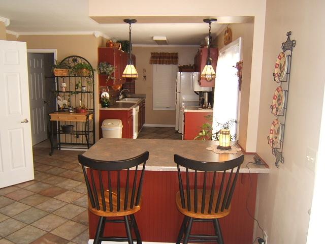 5351 Sundance Road Salem, VA 24153 - Photo 10 of 14 kitchen