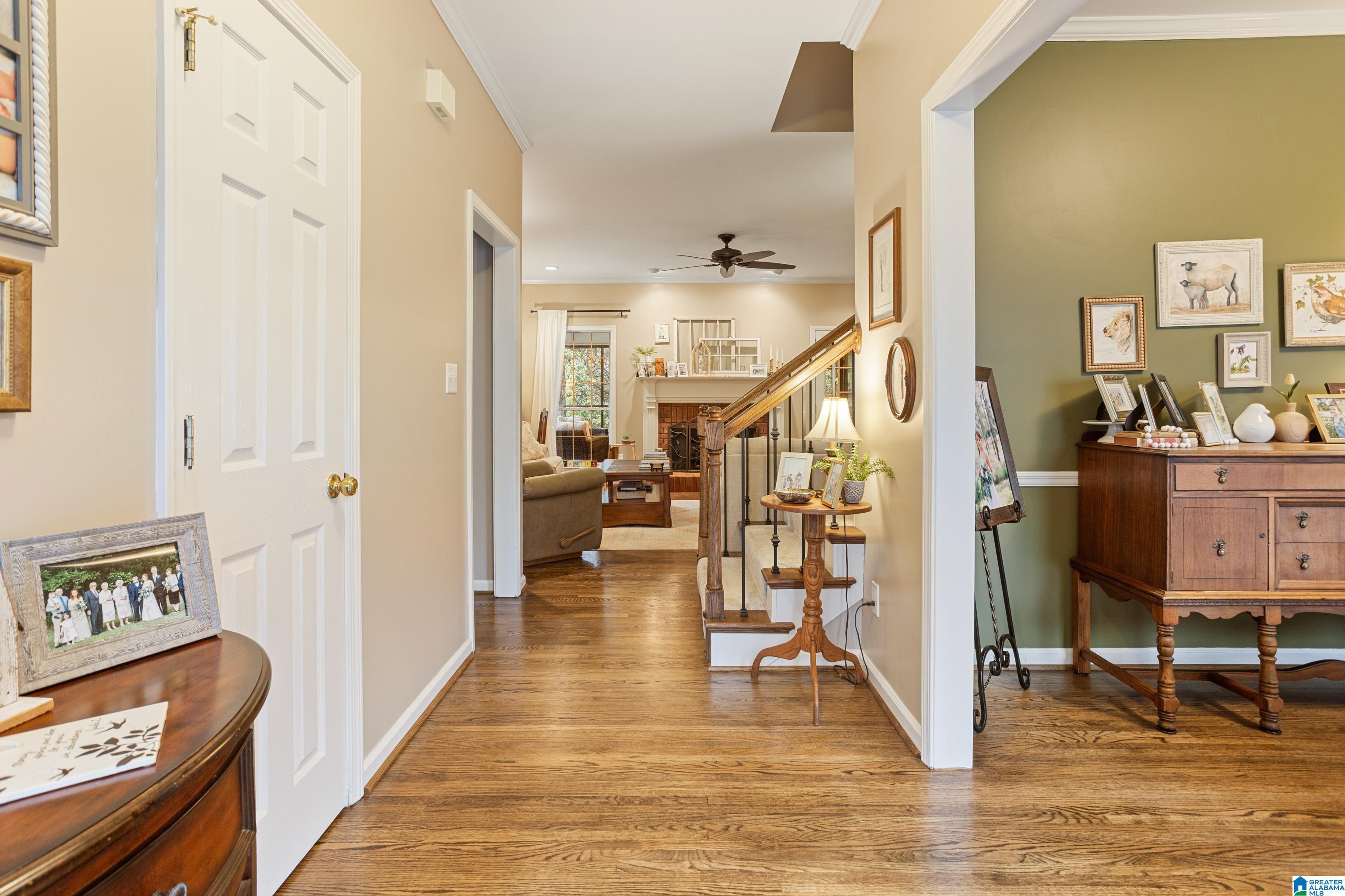 109 Longfeather Circle Alabaster, AL 35007 - Photo 3 of 49