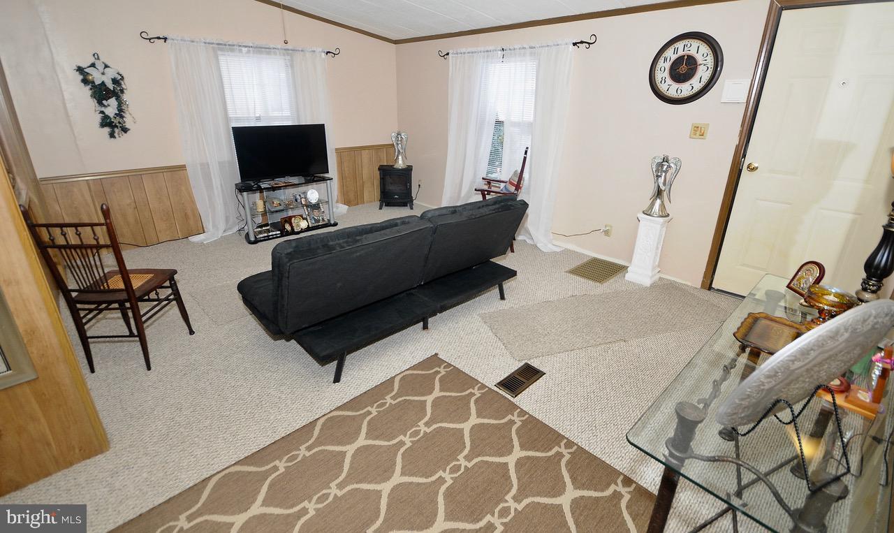 120 Tuckahoe Road, Unit 289 Buena, NJ 08310 - Photo 2 of 14 Living Room