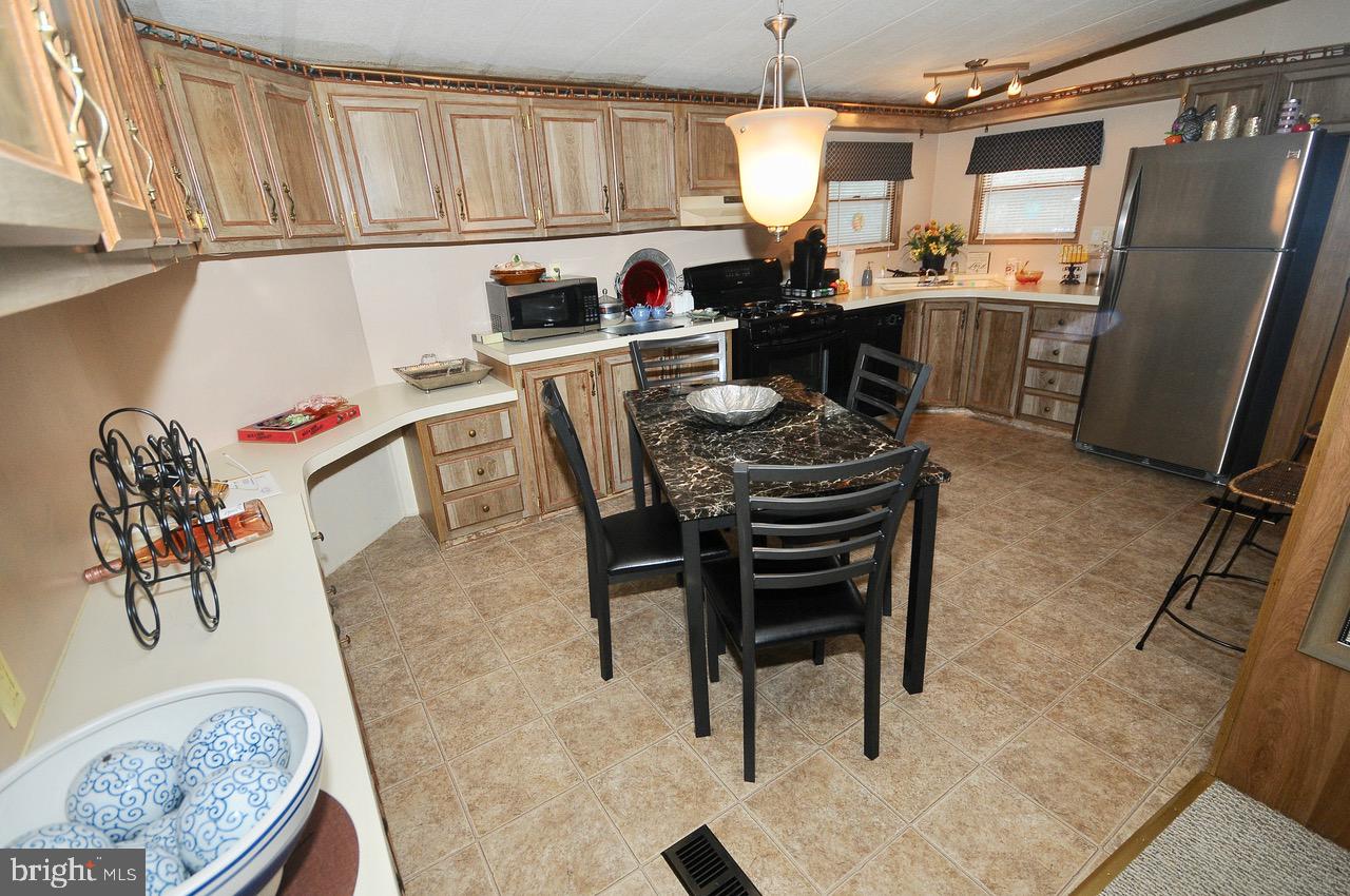 120 Tuckahoe Road, Unit 289 Buena, NJ 08310 - Photo 6 of 14 Kitchen