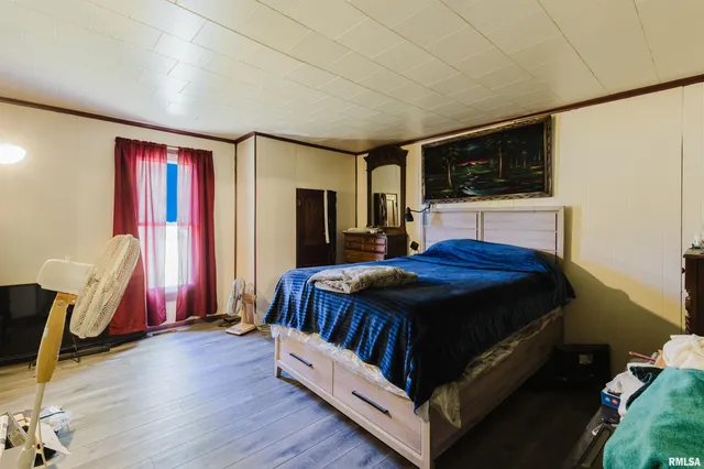 $124,000 | 1200 West Adams Street, Herrin, IL 62948