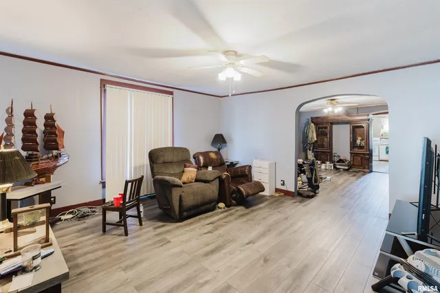 $124,000 | 1200 West Adams Street, Herrin, IL 62948