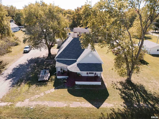 $124,000 | 1200 West Adams Street, Herrin, IL 62948