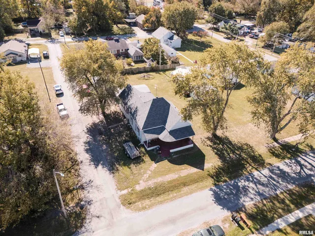 $124,000 | 1200 West Adams Street, Herrin, IL 62948