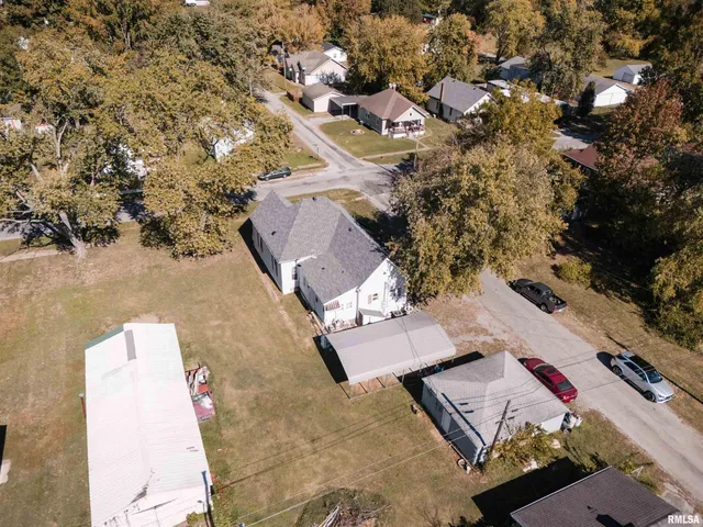 $124,000 | 1200 West Adams Street, Herrin, IL 62948