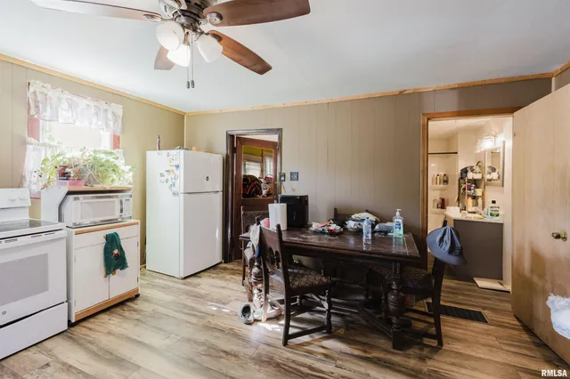 $124,000 | 1200 West Adams Street, Herrin, IL 62948