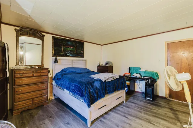 $124,000 | 1200 West Adams Street, Herrin, IL 62948