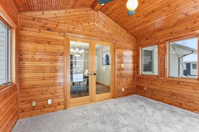 $375,000 | 10833 Toledo Avenue South, Bloomington, MN 55437